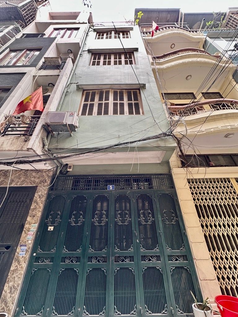 Bán nhà Nguyễn Chí Thanh - diện tích 36m2 5 tầng - Ô tô Tránh - giá 18,5 tỷ