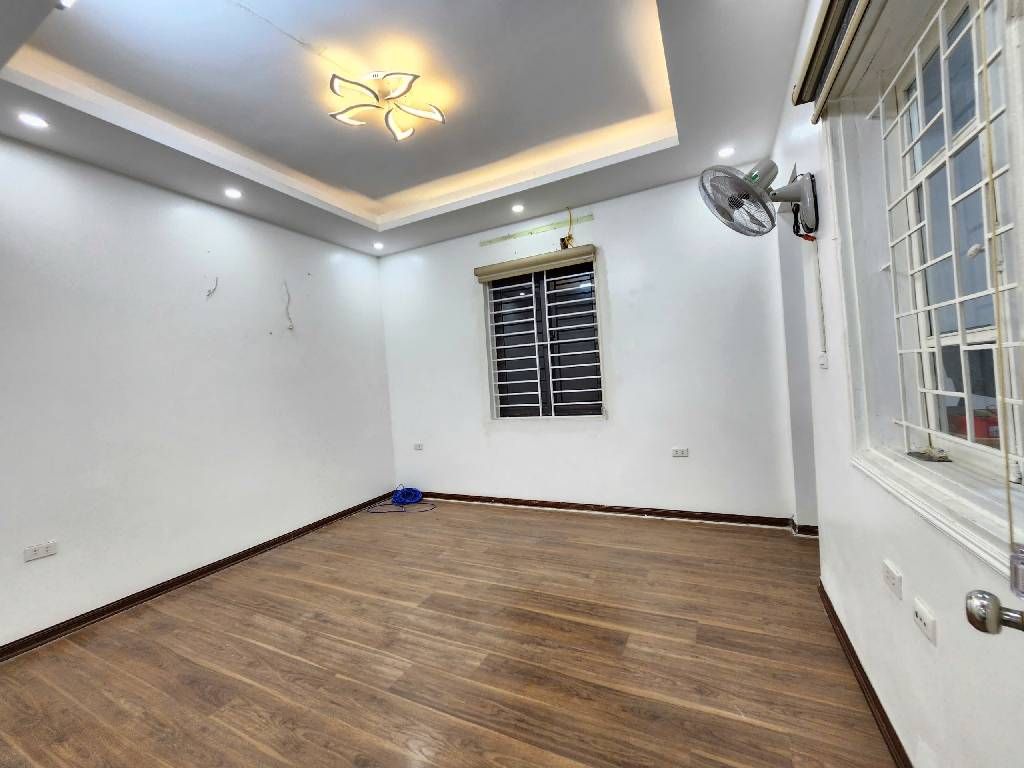 Bán nhà Lương Khánh Thiện - diện tích 90m2 5 tầng - Lô góc cực thoáng - giá 4,99 tỷ