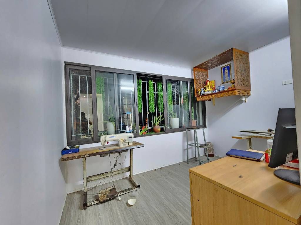 Bán nhà Lương Khánh Thiện - diện tích 90m2 5 tầng - Lô góc cực thoáng - giá 4,99 tỷ