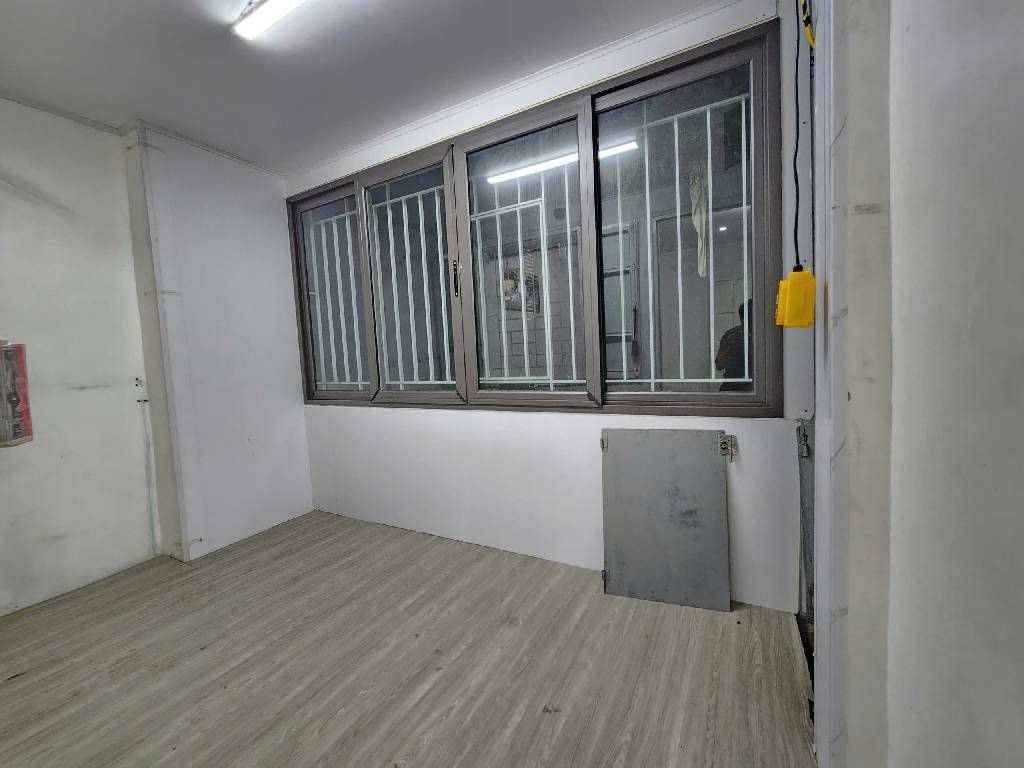 Bán nhà Lương Khánh Thiện - diện tích 90m2 5 tầng - Lô góc cực thoáng - giá 4,99 tỷ