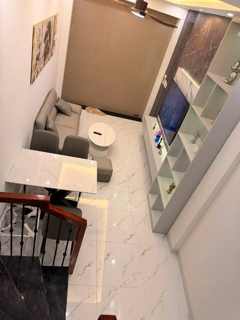 Bán nhà Khương Trung - diện tích 25m2 5 tầng - Ô tô đỗ cửa - giá 7,35 tỷ
