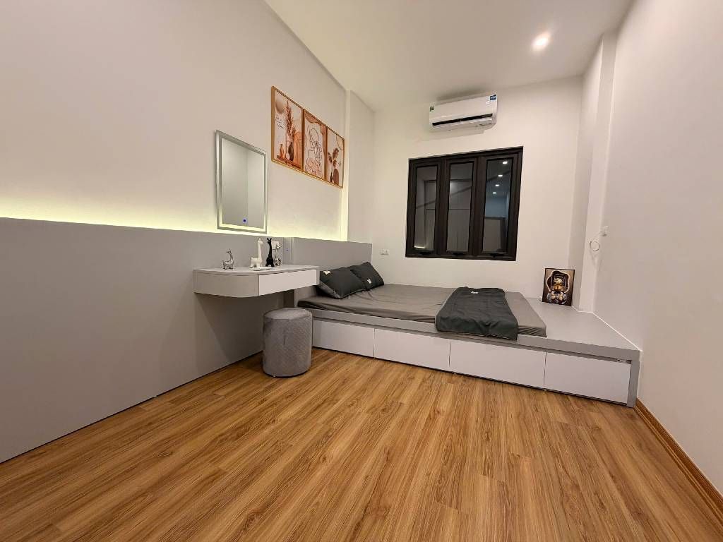 Bán nhà Khương Trung - diện tích 25m2 5 tầng - Ô tô đỗ cửa - giá 7,35 tỷ