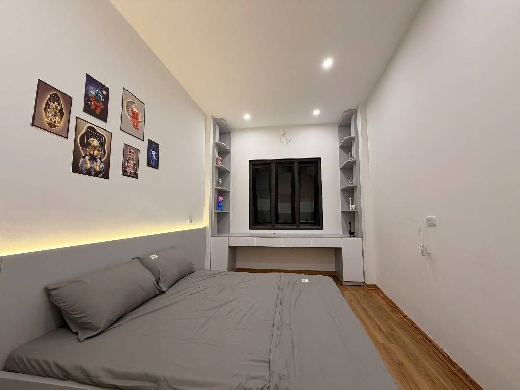 Bán nhà Khương Trung - diện tích 25m2 5 tầng - Ô tô đỗ cửa - giá 7,35 tỷ