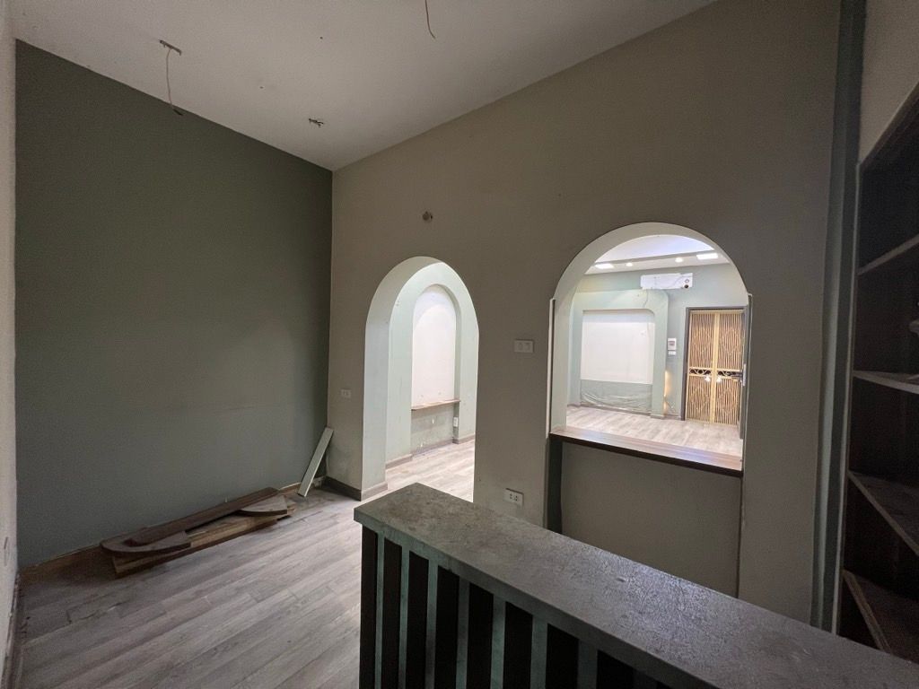Bán nhà Hoàng Ngọc Phách - diện tích 70m2 1 tầng - Ô TÔ - KINH DOANH - giá 6,4 tỷ
