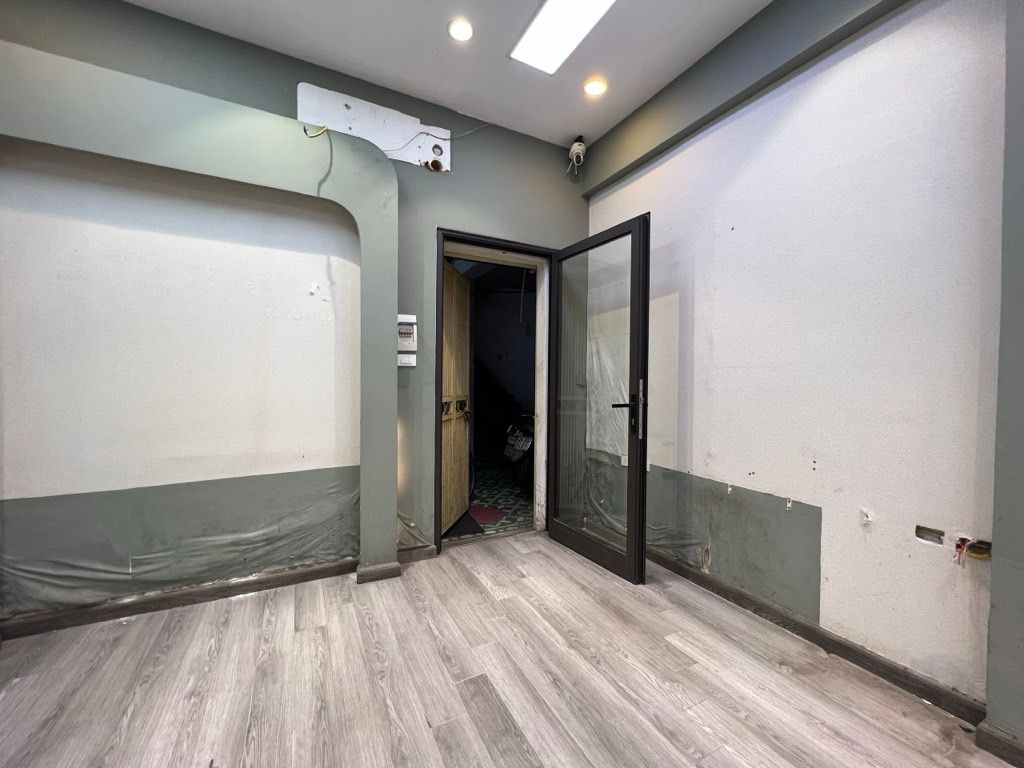 Bán nhà Hoàng Ngọc Phách - diện tích 70m2 1 tầng - Ô TÔ - KINH DOANH - giá 6,4 tỷ