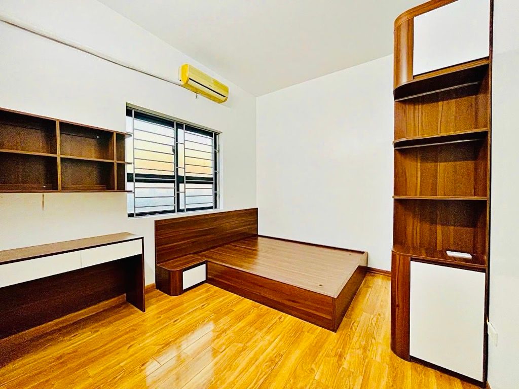 Bán nhà Nguyễn Xiển - diện tích 73.6m2 23 tầng - FULL NỘI THẤT - giá 5,4 tỷ