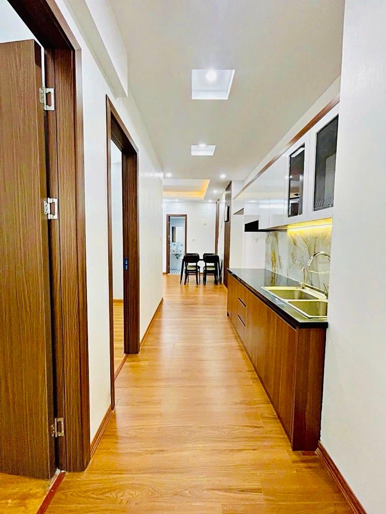 Bán nhà Nguyễn Xiển - diện tích 73.6m2 23 tầng - FULL NỘI THẤT - giá 5,4 tỷ