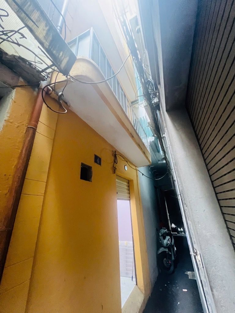 Bán nhà Quốc Tử Giám - diện tích 7,6m2 3 tầng - Độc nhất vô nhị - giá 1,75 tỷ