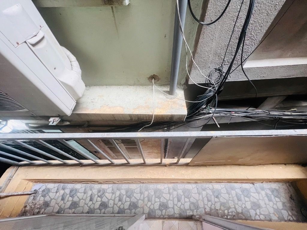 Bán nhà Quốc Tử Giám - diện tích 7,6m2 3 tầng - Độc nhất vô nhị - giá 1,75 tỷ