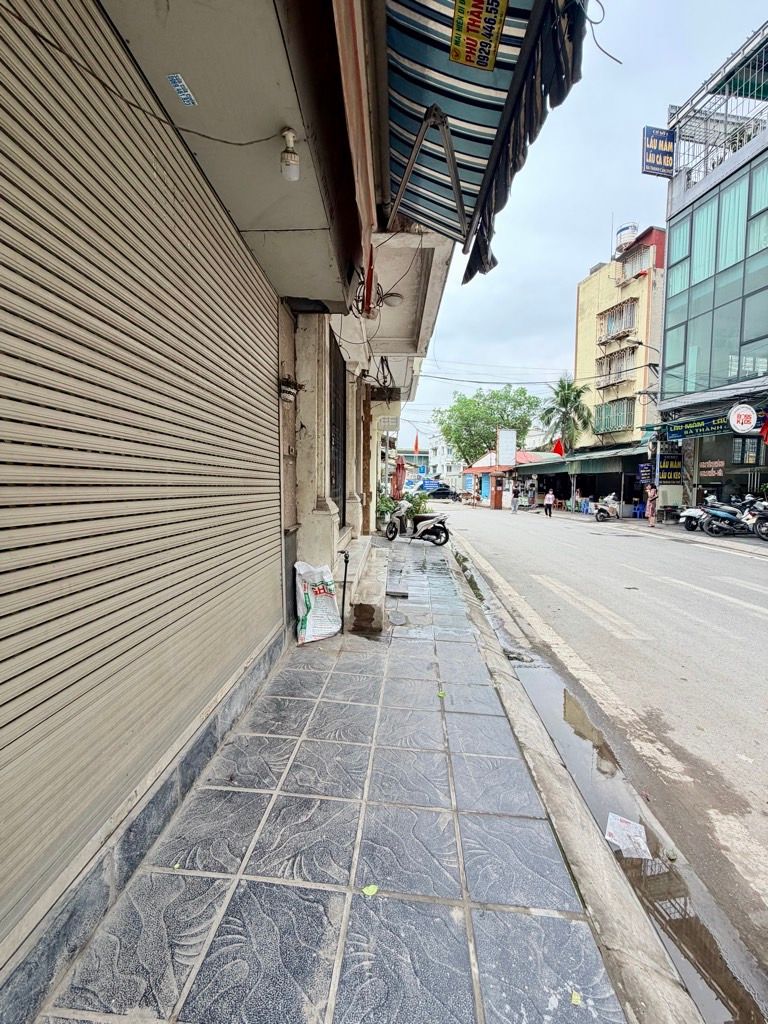 Bán nhà Trương Định - diện tích 34m2 2 tầng - ô tô tránh - giá 12,6 tỷ