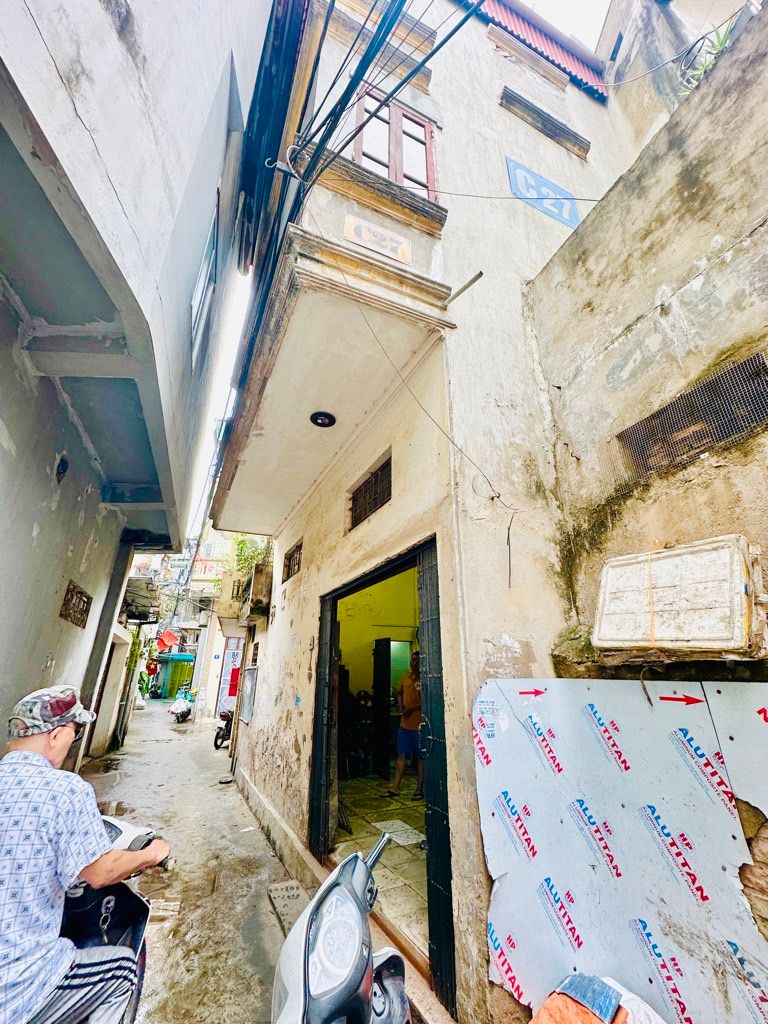 Bán nhà Tân Mai - diện tích 35m2 3 tầng - Lô góc, nhà đẹp vào ở luôn - giá 3,8 tỷ
