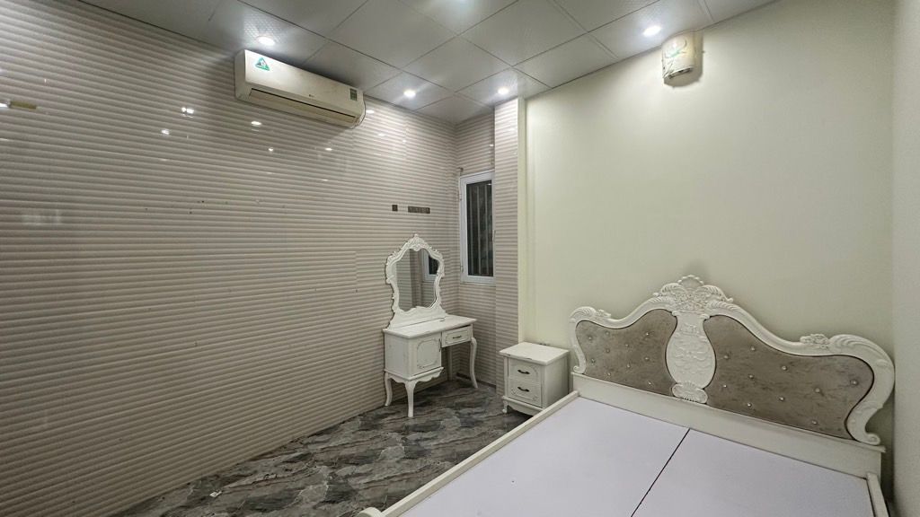 Bán nhà Thanh Lân - diện tích 31.3m2 4 tầng - gần ô tô - giá 7,1 tỷ