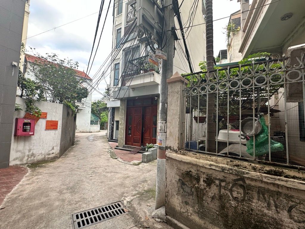 Bán nhà Thanh Lân - diện tích 31.3m2 4 tầng - gần ô tô - giá 7,1 tỷ
