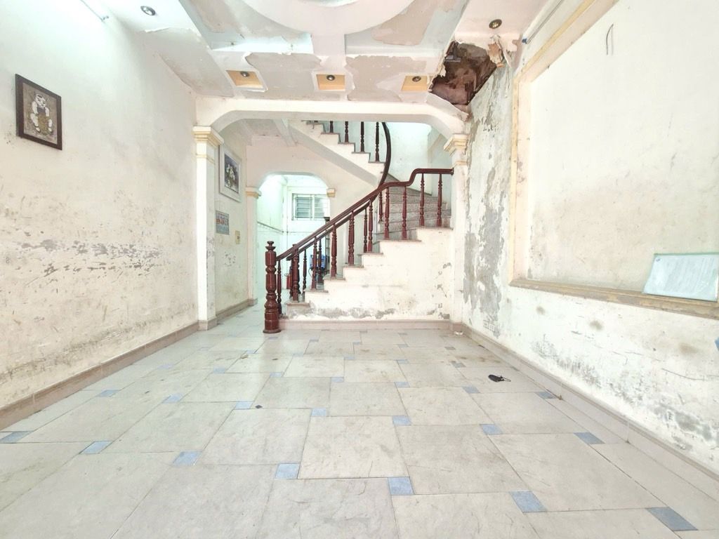 Bán nhà Định Công - diện tích 36m2 4 tầng - Ô tô cách 20m - giá 7,8 tỷ
