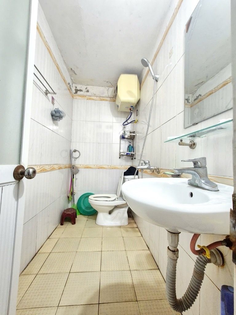 Bán nhà Định Công - diện tích 36m2 4 tầng - Ô tô cách 20m - giá 7,8 tỷ