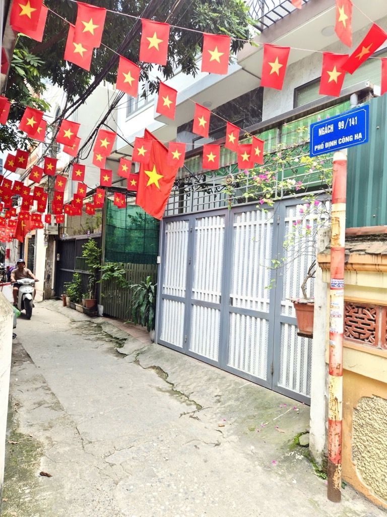 Bán nhà Định Công - diện tích 36m2 4 tầng - Ô tô cách 20m - giá 7,8 tỷ