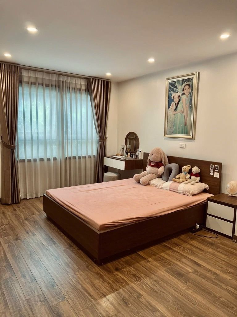 Bán nhà Phạm Ngọc Thạch - diện tích 46m2 6 tầng - Ô chờ thang máy - giá 15 tỷ