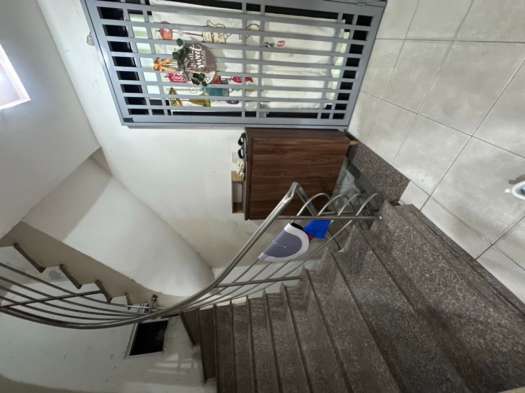 Bán nhà Hoàng Ngân - diện tích 45m2 2 tầng - nhà đẹp hiếm có - giá 2,15 tỷ