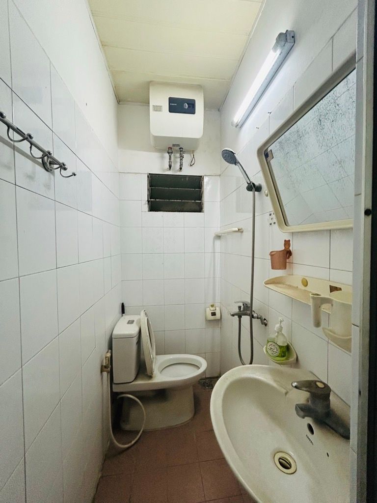 Bán nhà Ngõ Hoàng An - diện tích 26m2 4 tầng - LÔ GÓC 3 THOÁNG - giá 8,3 tỷ