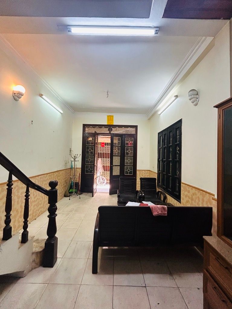Bán nhà Ngõ Hoàng An - diện tích 26m2 4 tầng - LÔ GÓC 3 THOÁNG - giá 8,3 tỷ