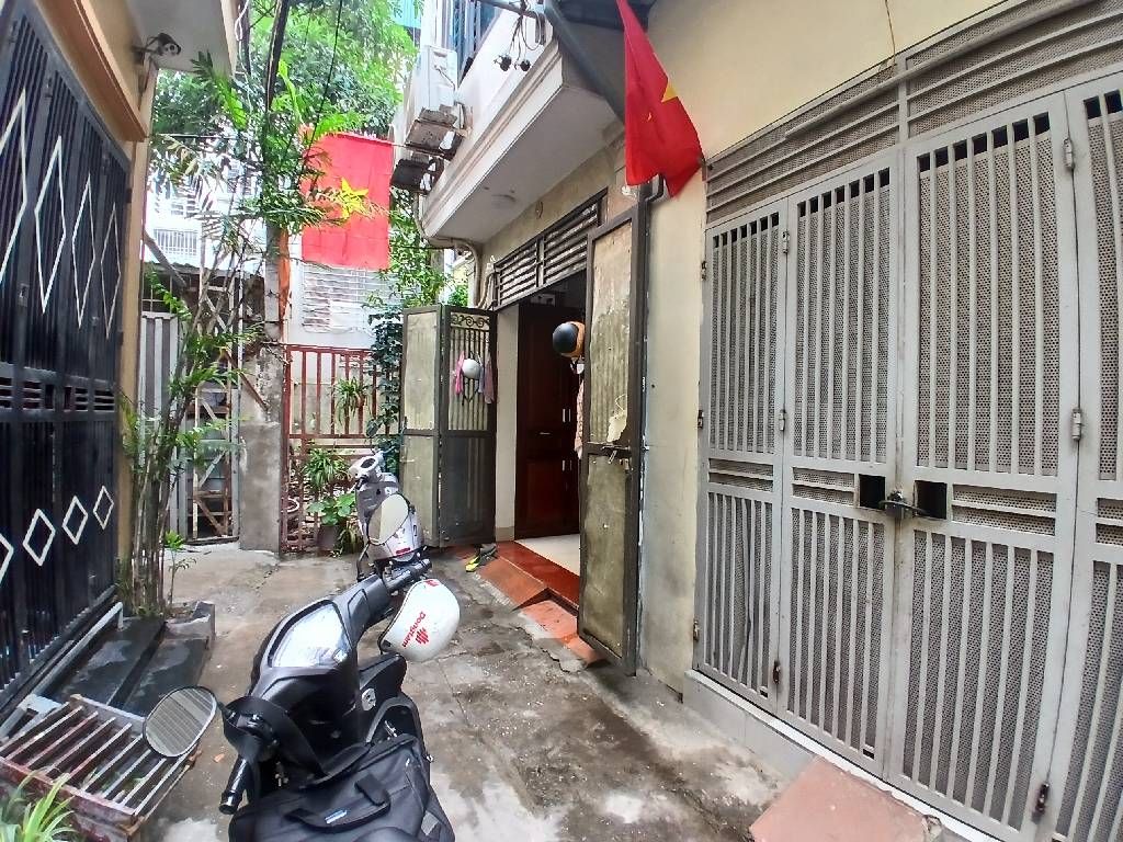 Bán nhà Nam Dư - diện tích 37.5m2 4 tầng - SÁT PHỐ - NGÕ RỘNG THẲNG TẮP - giá 7,5 tỷ