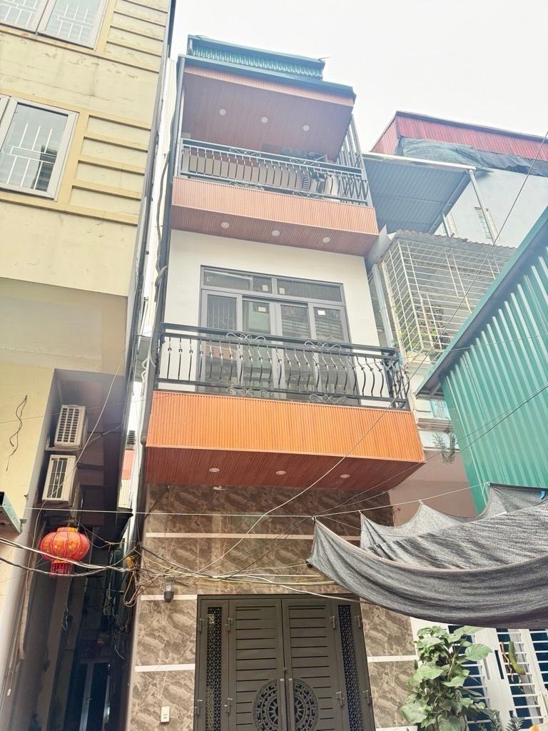 Bán nhà Hoàng Mai - diện tích 43m2 4 tầng - Lô góc - giá 8,4 tỷ