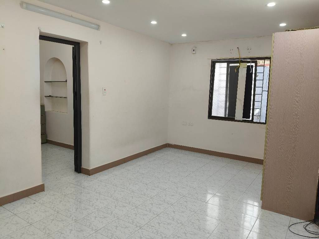 Bán nhà Khâm Thiên - diện tích 60m2 5 tầng - ô tô đỗ chân nhà - giá 3,65 tỷ