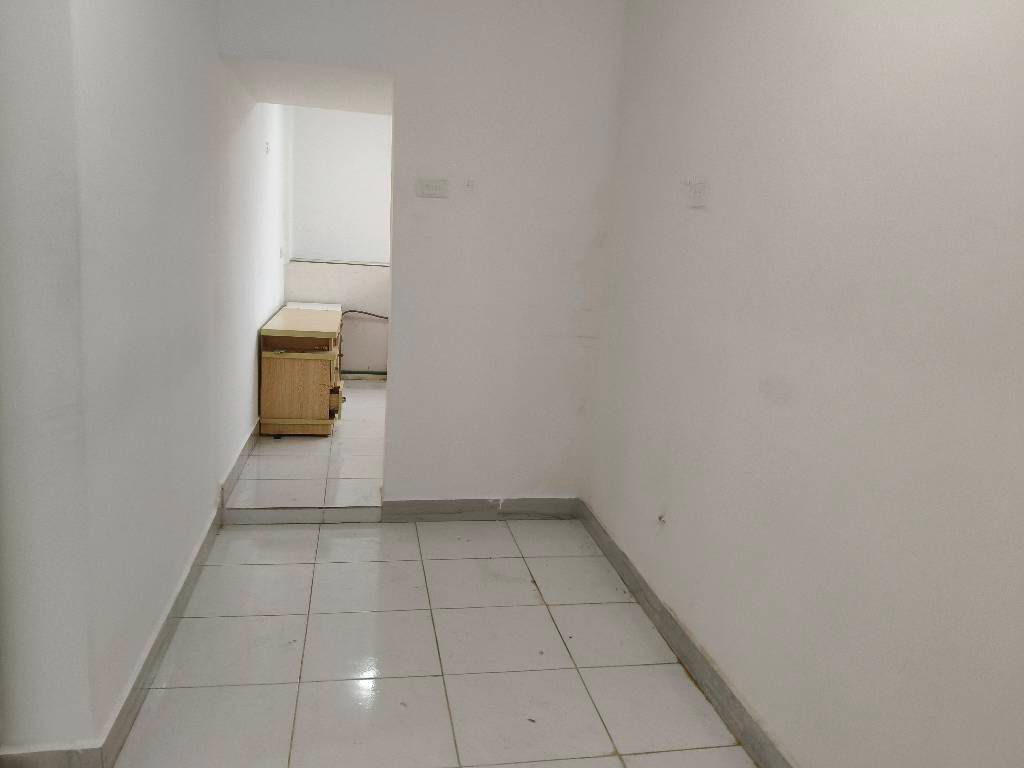 Bán nhà Khâm Thiên - diện tích 60m2 5 tầng - ô tô đỗ chân nhà - giá 3,65 tỷ