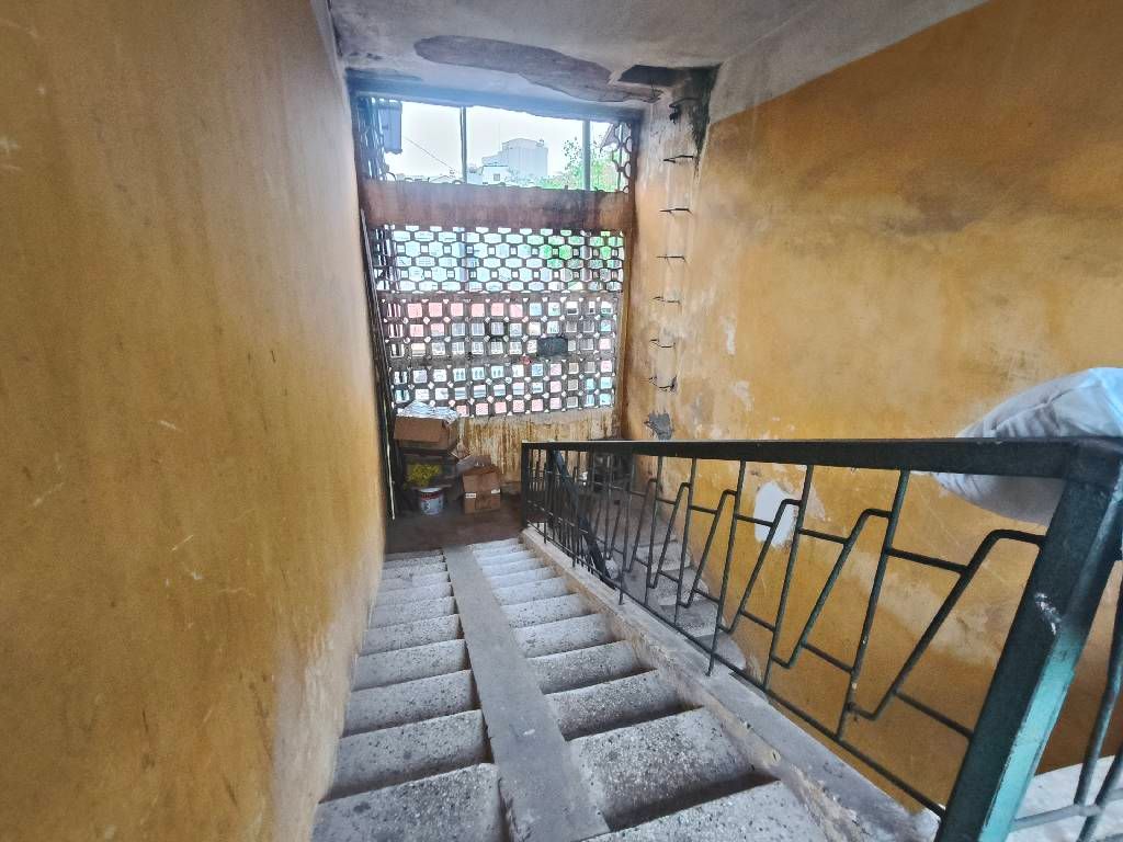 Bán nhà Khâm Thiên - diện tích 60m2 5 tầng - ô tô đỗ chân nhà - giá 3,65 tỷ