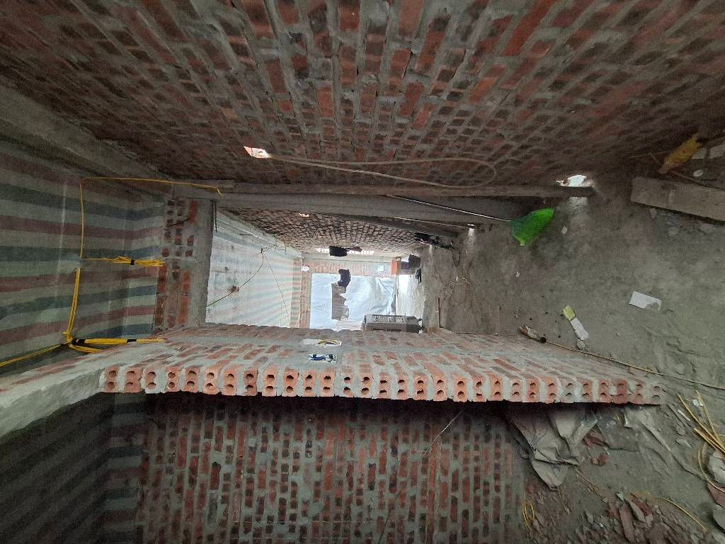 Bán nhà Thanh Lân - diện tích 30.9m2 5 tầng - Ô TÔ TRÁNH - giá 8,6 tỷ