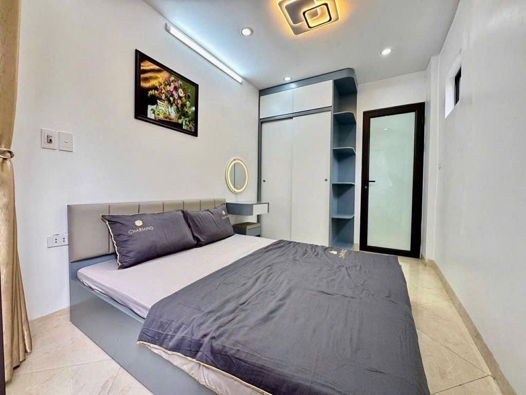 Bán nhà Đình Đông - diện tích 16,6m2 4 tầng - Ngõ nông vài bước ra phố - giá 5,35 tỷ