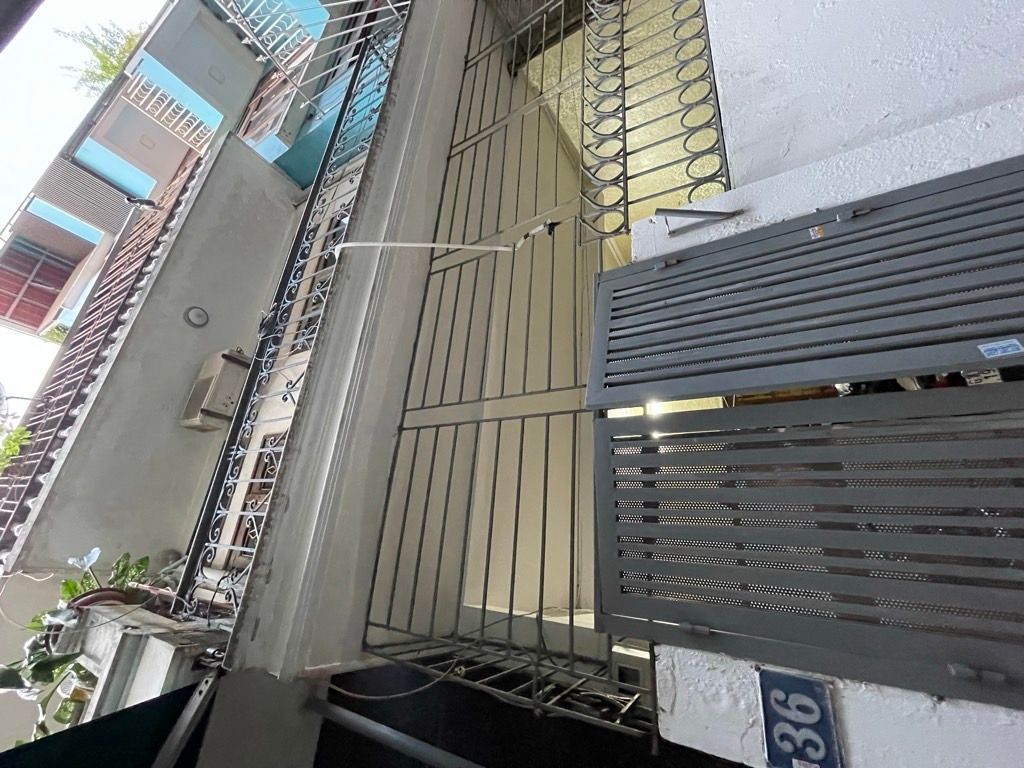 Bán nhà Vương Thừa Vũ - diện tích 66m2 3 tầng - ô tô tránh - giá 17 tỷ