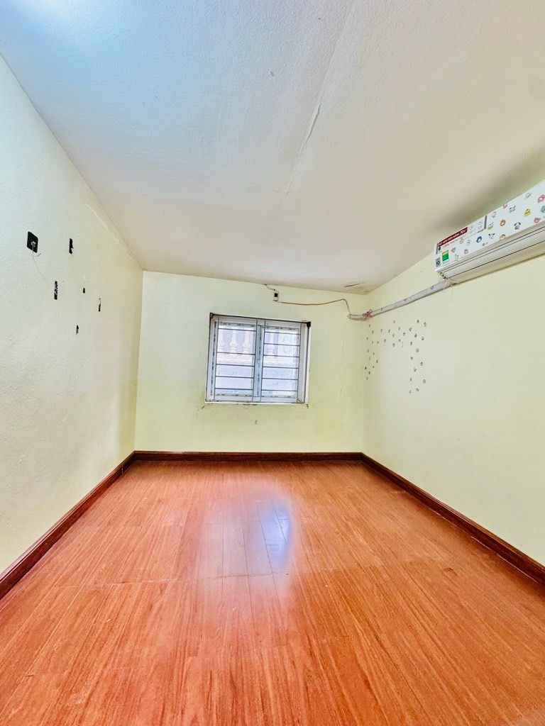Bán nhà Định Công Thượng - diện tích 20m2 3 tầng - ngõ ô tô tránh - giá 2,2 tỷ