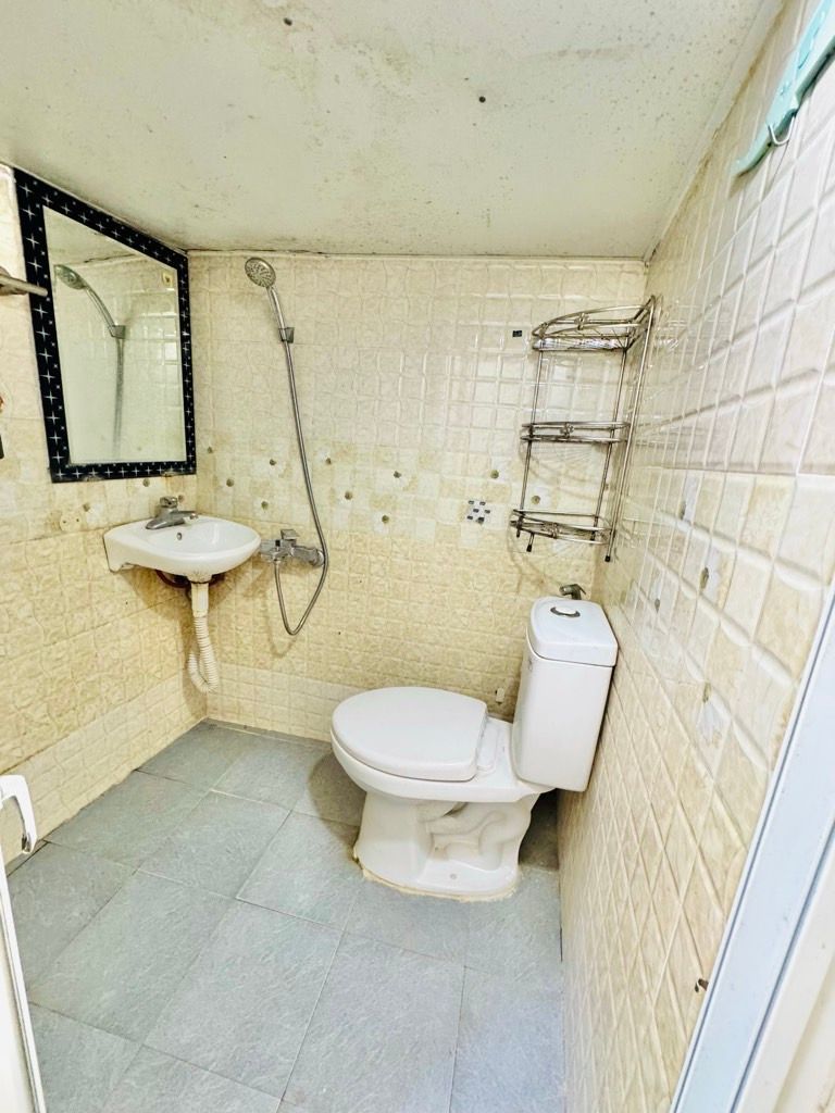 Bán nhà Định Công Thượng - diện tích 20m2 3 tầng - ngõ ô tô tránh - giá 2,2 tỷ