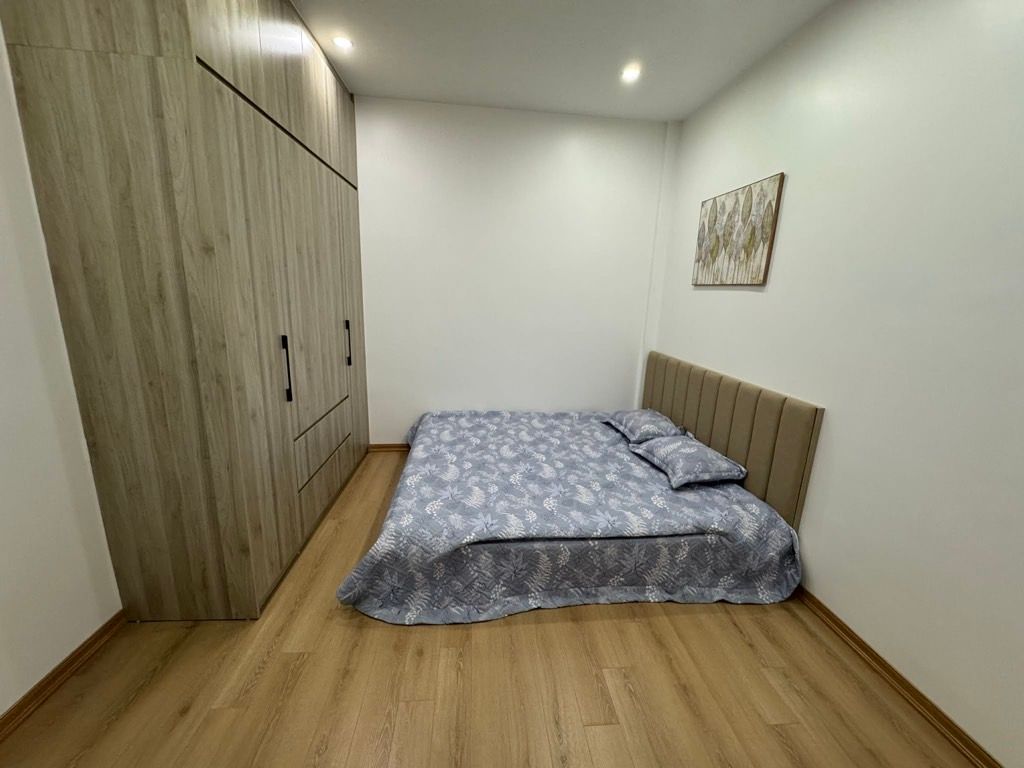 Bán nhà Vũ Tông Phan - diện tích 37m2 5 tầng - Ô tô tránh - giá 11,8 tỷ