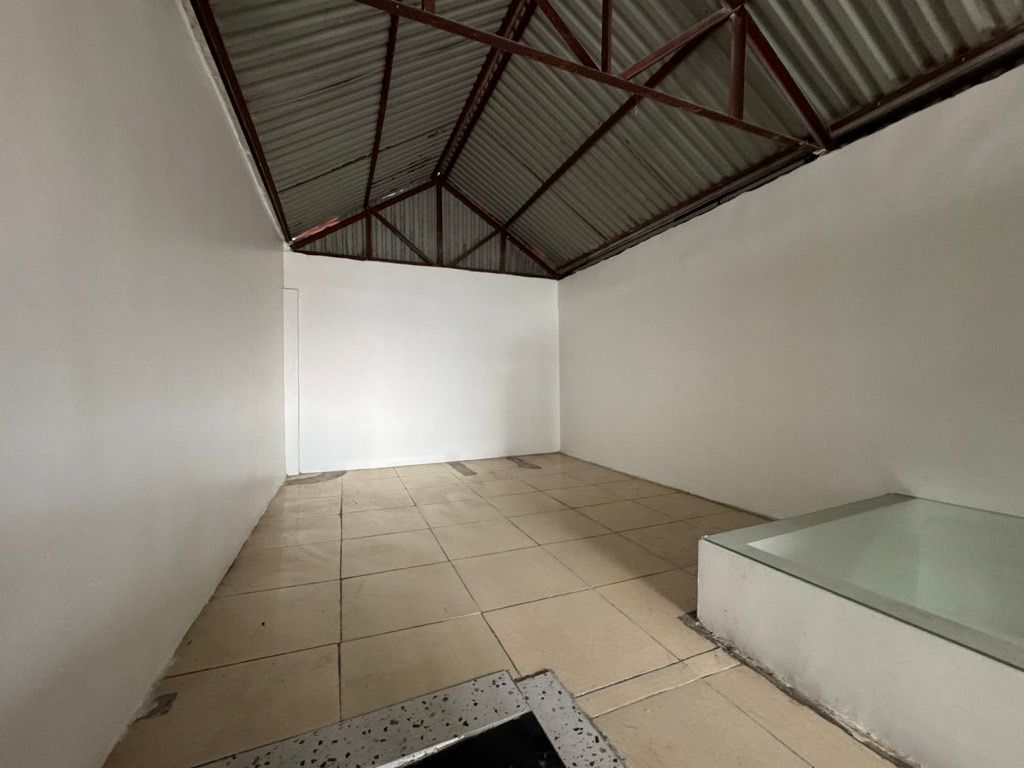 Bán nhà Vũ Tông Phan - diện tích 37m2 5 tầng - Ô tô tránh - giá 11,8 tỷ