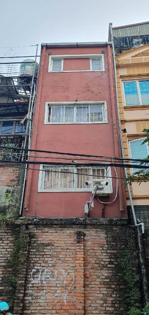 Bán nhà Bạch Đằng - diện tích 61.8m2 4 tầng - Phân lô 2 mặt ngõ to - giá 13 tỷ