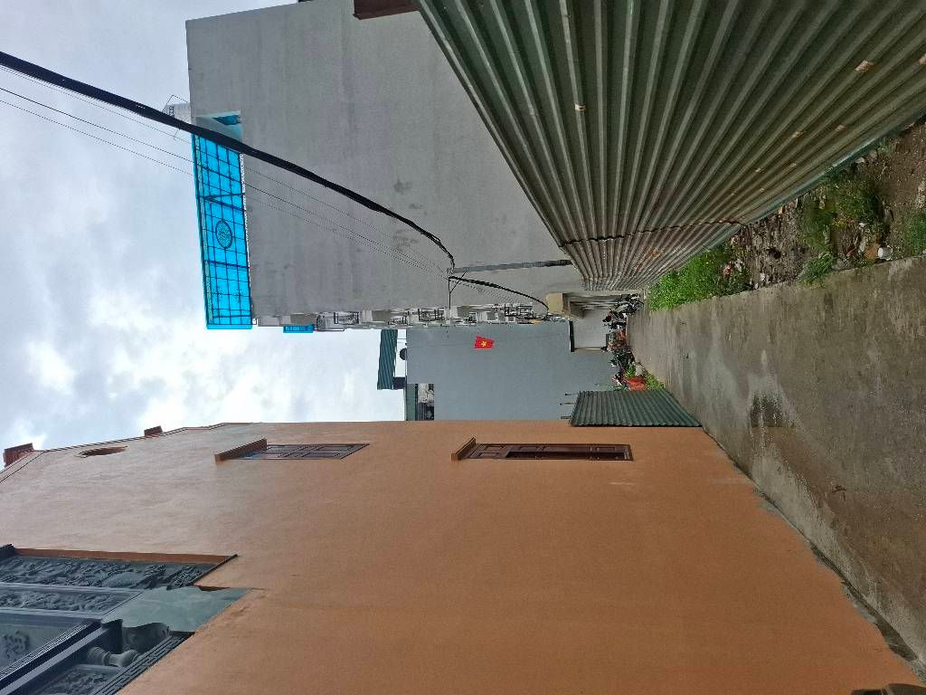 Bán nhà Thanh Lân - diện tích 32.7m2 1 tầng - ô tô nhỏ đỗ - giá 7,2 tỷ