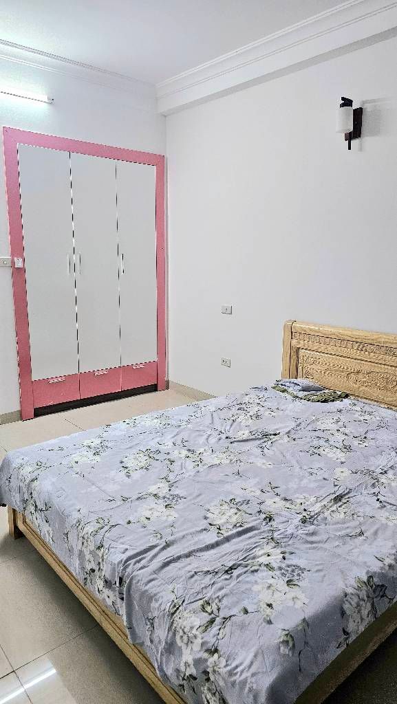 Bán nhà Lĩnh Nam - diện tích 30m2 4 tầng - ô tô đỗ cửa - giá 6,7 tỷ
