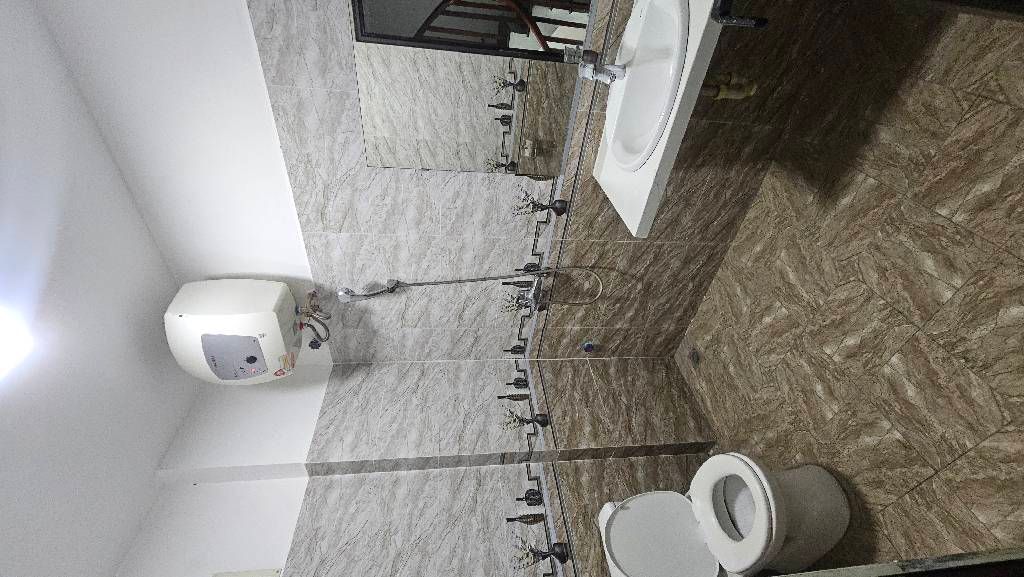 Bán nhà Lĩnh Nam - diện tích 30m2 4 tầng - ô tô đỗ cửa - giá 6,7 tỷ