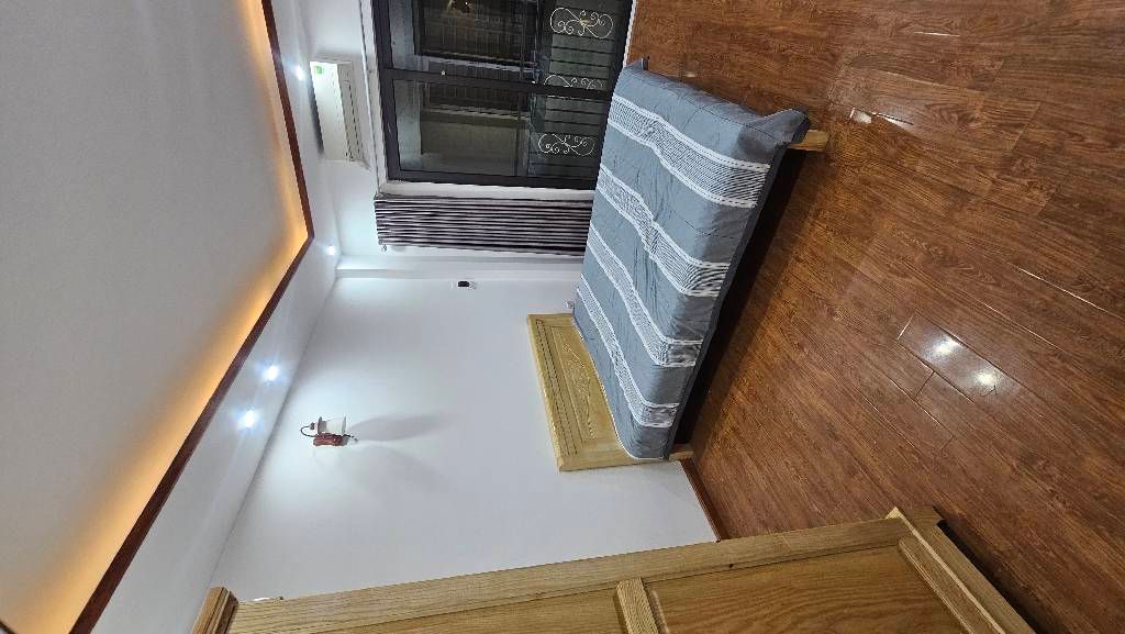 Bán nhà Lĩnh Nam - diện tích 30m2 4 tầng - ô tô đỗ cửa - giá 6,7 tỷ