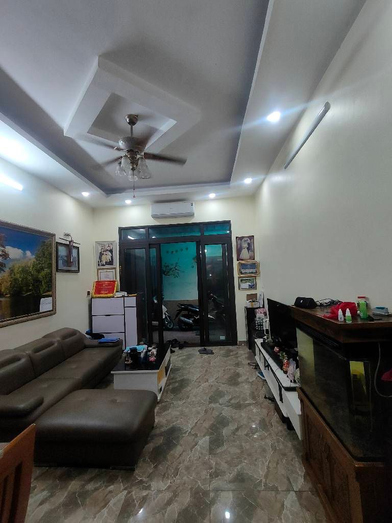 Bán nhà Trương Định - diện tích 55m2 5 tầng - Lô góc 3 mặt thoáng - giá 11,68 tỷ