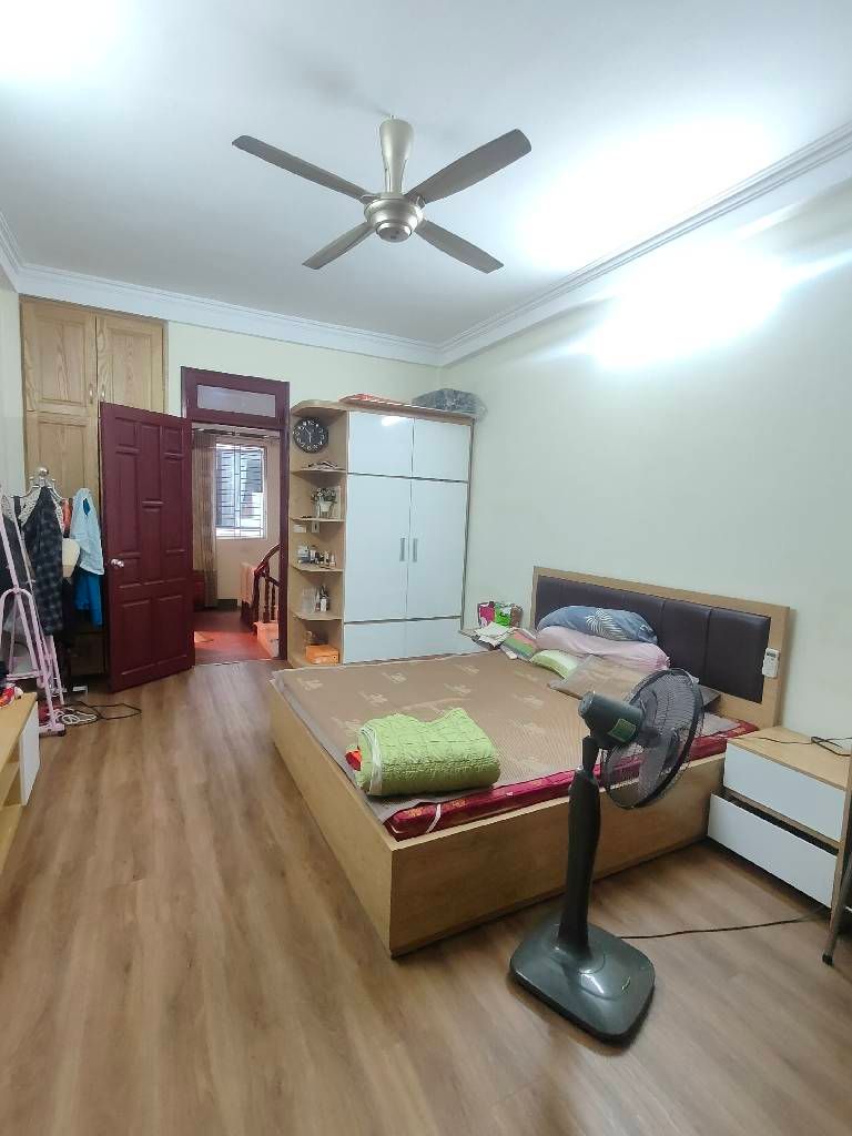 Bán nhà Trương Định - diện tích 55m2 5 tầng - Lô góc 3 mặt thoáng - giá 11,68 tỷ