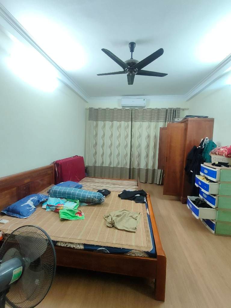 Bán nhà Trương Định - diện tích 55m2 5 tầng - Lô góc 3 mặt thoáng - giá 11,68 tỷ