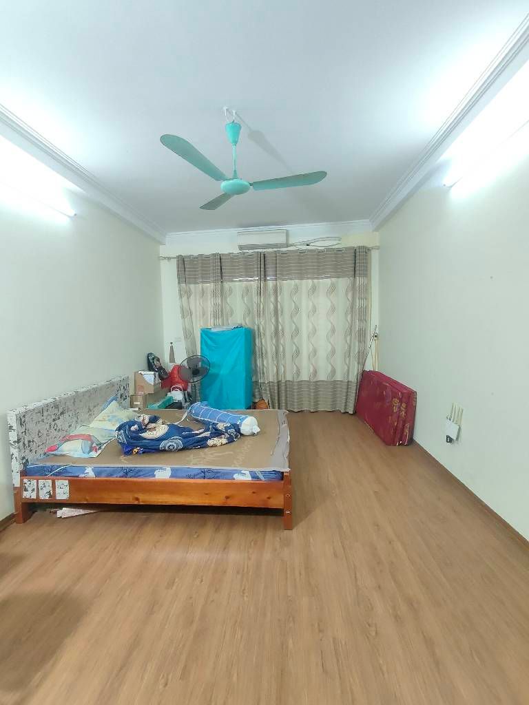 Bán nhà Trương Định - diện tích 55m2 5 tầng - Lô góc 3 mặt thoáng - giá 11,68 tỷ