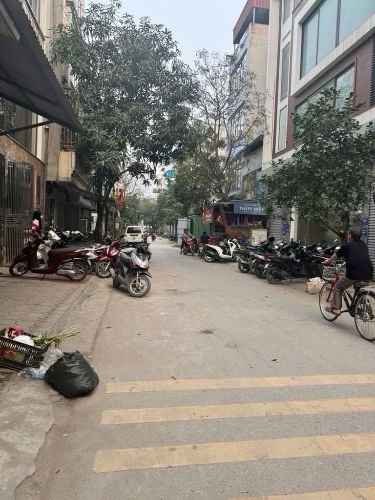 Bán nhà Hoàng Liệt - diện tích 60m2 1 tầng - Mặt tiền rộng, ô tô tránh - giá 16,8 tỷ