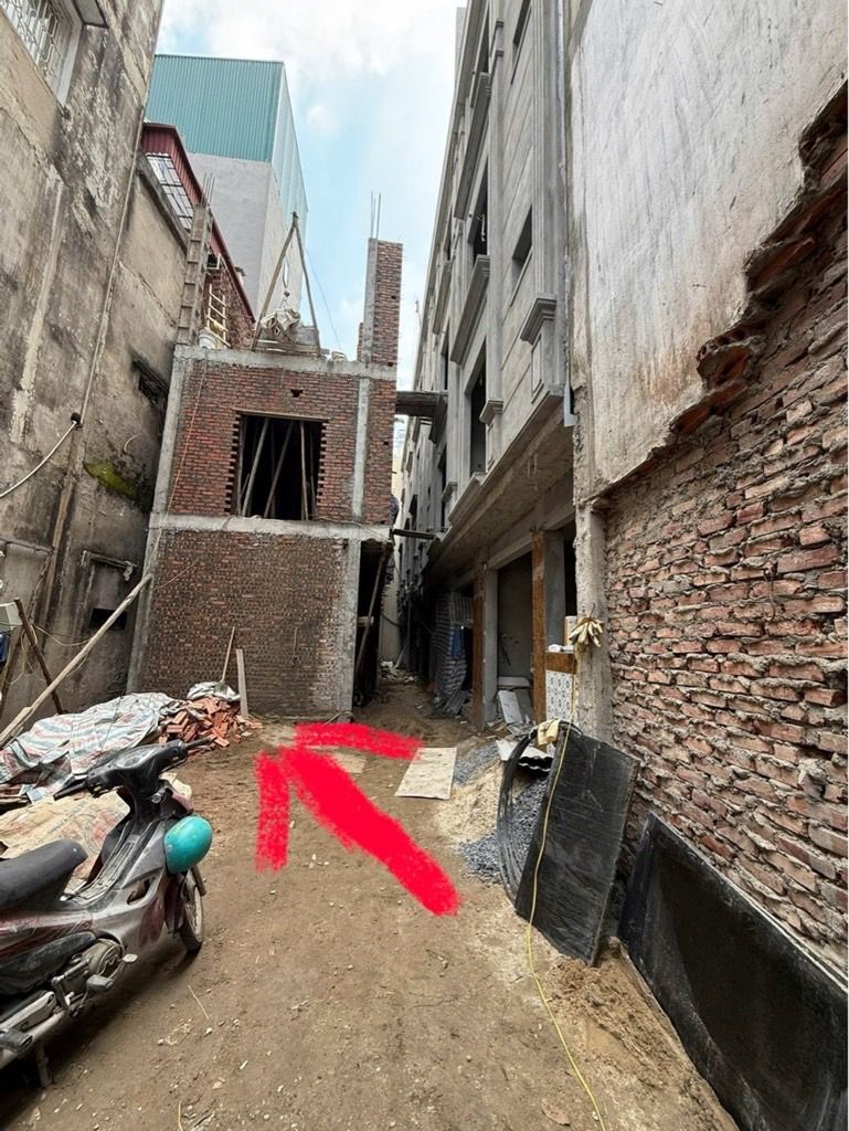 Bán nhà Kim Ngưu - diện tích 30m2 5 tầng - Nhà mới - thang máy - giá 9,6 tỷ