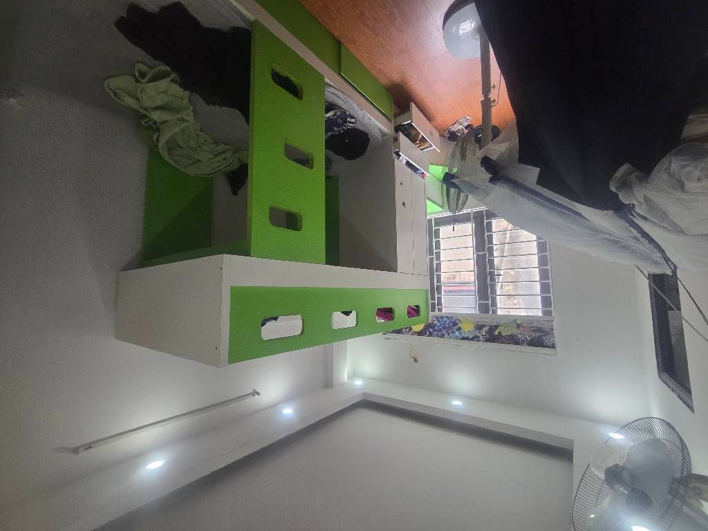 Bán nhà Định Công Thượng - diện tích 33.6m2 6 tầng - Lô góc, ngõ thông - giá 7,5 tỷ