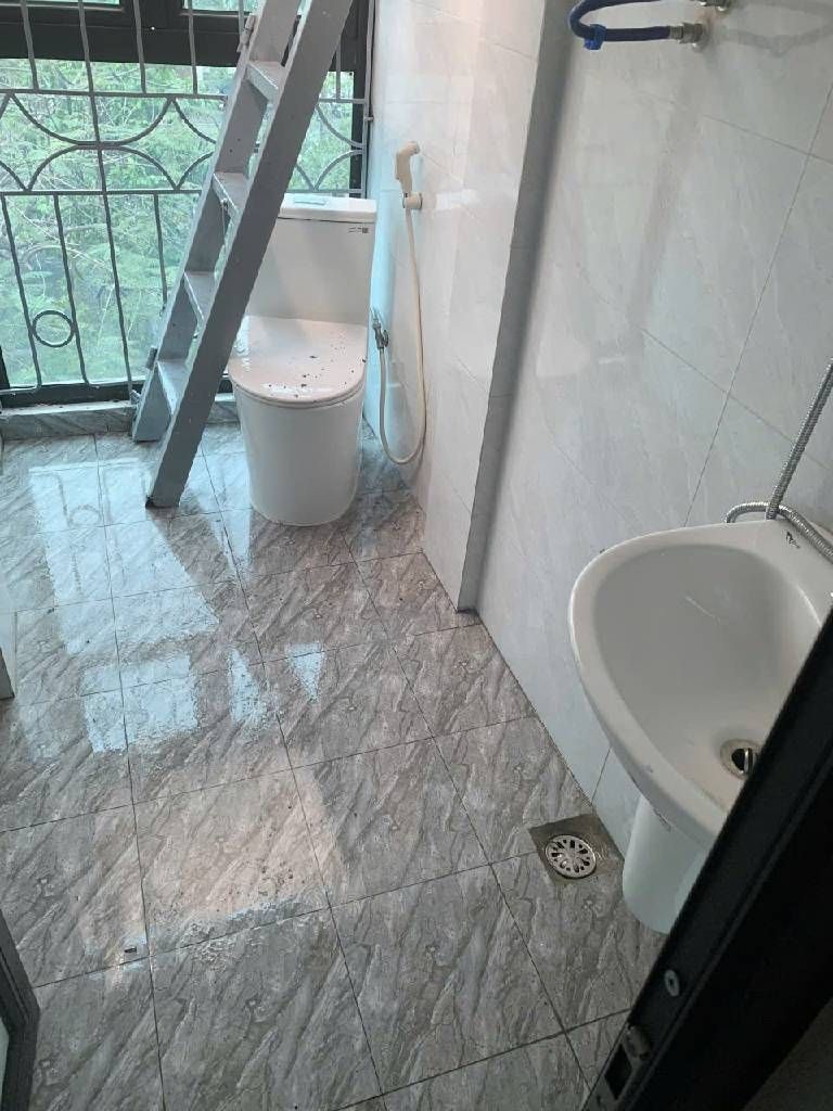 Bán nhà Bờ sông sét - diện tích 11m2 5 tầng - MẶT PHỐ-KINH DOANH-Ô TÔ TRÁNH - giá 2,48 tỷ