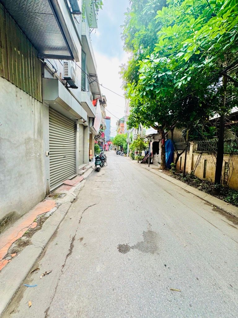 Bán nhà Nam Dư - diện tích 103m2 2 tầng - Mảnh đất vàng đầu tư - giá 23,5 tỷ